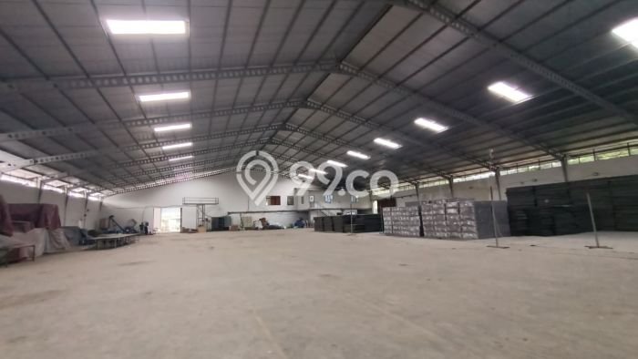 Dijual! Gudang di Cimahi Bandung LT 7943m2 / LB 6500m2 Kawasan Bisnis Dijual! Gudang di Cimahi Bandung LT 7943m2 / LB 6500m2 Kawasan Bisnis