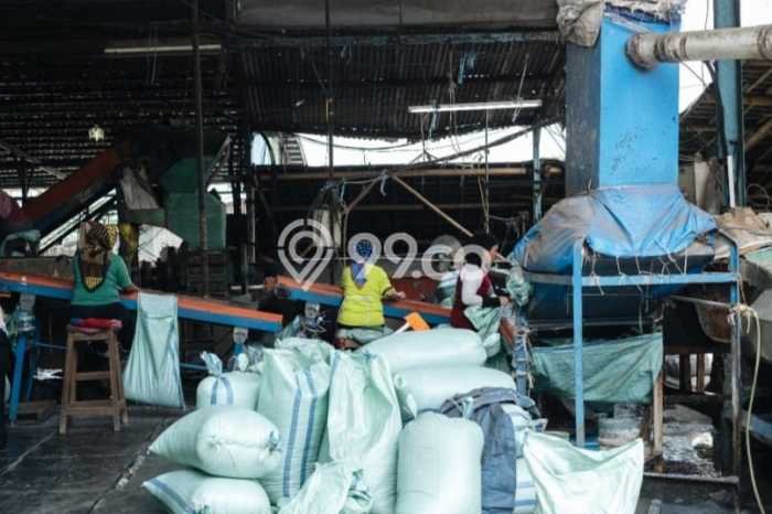 Hunian Mewah LB 300m2 Siap Pakai Desain Elegan di Cimahi, Bandung Hunian Mewah LB 300m2 Siap Pakai Desain Elegan di Cimahi, Bandung