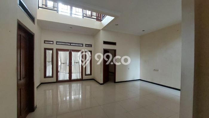 Rumah Elit LB 270m2 Siap Huni Desain Elegan di Turangga, Bandung Rumah Elit LB 270m2 Siap Huni Desain Elegan di Turangga, Bandung
