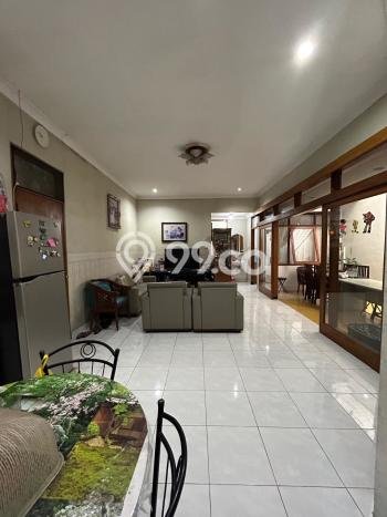 For Sale! Luxury House LT 200m2 Desain Modern di mekar wangi For Sale! Luxury House LT 200m2 Desain Modern di mekar wangi