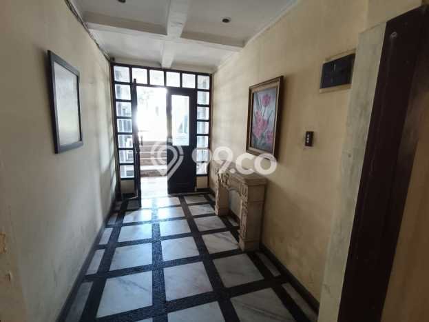 Rumah Elit LB 800m2 Siap Pakai Desain Elegan di Cipedes, Bandung Rumah Elit LB 800m2 Siap Pakai Desain Elegan di Cipedes, Bandung