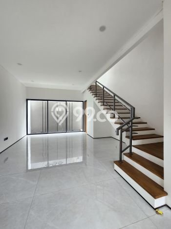 Dijual Hunian Rumah Terawat 3 Kamar di Soekarno Hatta, Bandung Dijual Hunian Rumah Terawat 3 Kamar di Soekarno Hatta, Bandung