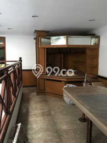 For Sale! Luxury House LT 300m2 Desain Modern di Surabaya Kota For Sale! Luxury House LT 300m2 Desain Modern di Surabaya Kota