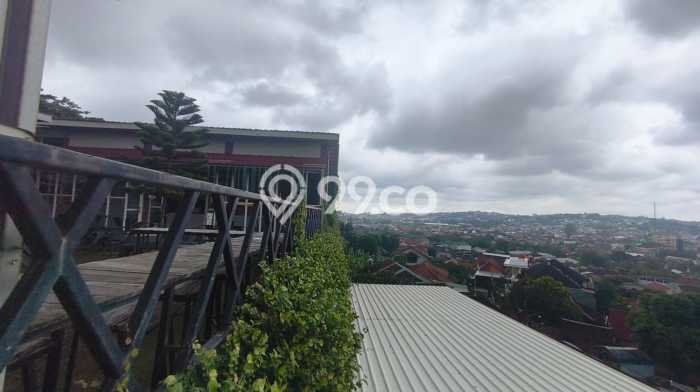 Unit Komersial Dijual di Ngaliyan Semarang 450m2 Unit Komersial Dijual di Ngaliyan Semarang 450m2