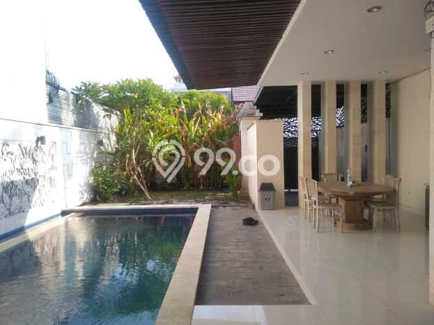 Vila Kawasan , Dimensi 190m2m², Lokasi Potensial untuk usaha Vila Kawasan , Dimensi 190m2m², Lokasi Potensial untuk usaha