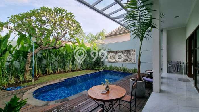 Ready to Use! Premium House LT 200m2 Desain Modern di Jimbaran Ready to Use! Premium House LT 200m2 Desain Modern di Jimbaran