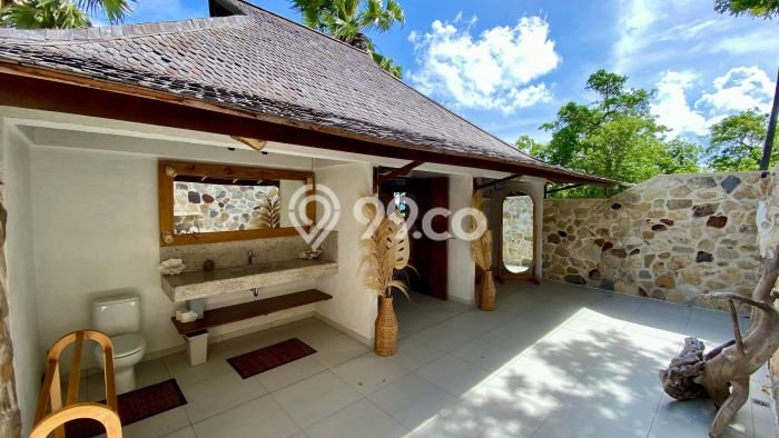 Vila di Rote Barat Daya, Area 14150m2m², Akses ke berbagai fasilitas umum Vila di Rote Barat Daya, Area 14150m2m², Akses ke berbagai fasilitas umum