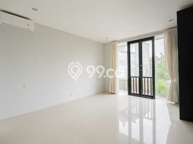 PELUANG INVESTASI! Vila Kawasan , Area 1467m2m², Potensi Menjanjikan PELUANG INVESTASI! Vila Kawasan , Area 1467m2m², Potensi Menjanjikan