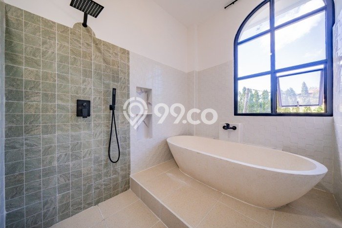 Vila Tenang di , Ukuran 100m2m², Pemandangan Menarik sekitar Vila Tenang di , Ukuran 100m2m², Pemandangan Menarik sekitar
