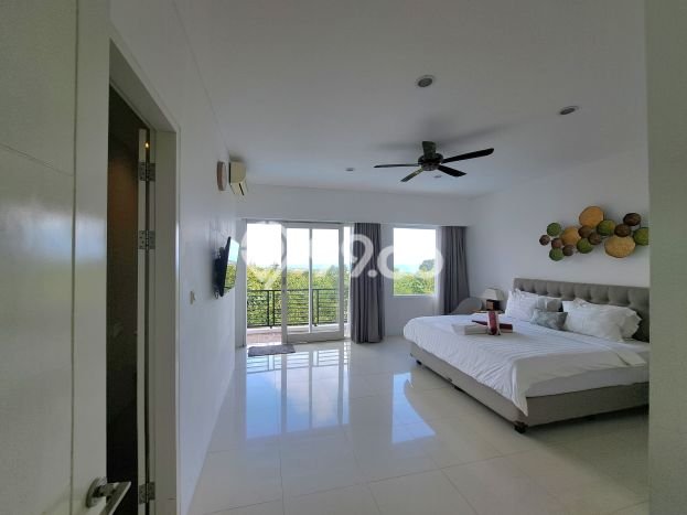 FOR SALE! Vila Kawasan , Luas 400m2m², Posisi Premium FOR SALE! Vila Kawasan , Luas 400m2m², Posisi Premium