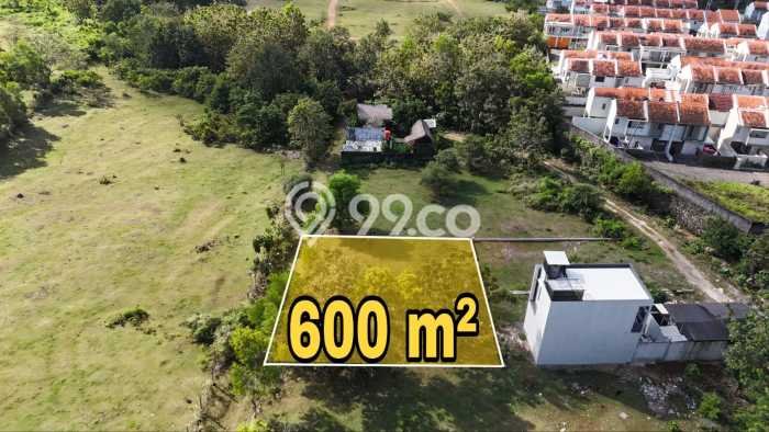 Tanah Strategis di Jimbaran, Luas 600m², Cocok untuk Perumahan Tanah Strategis di Jimbaran, Luas 600m², Cocok untuk Perumahan