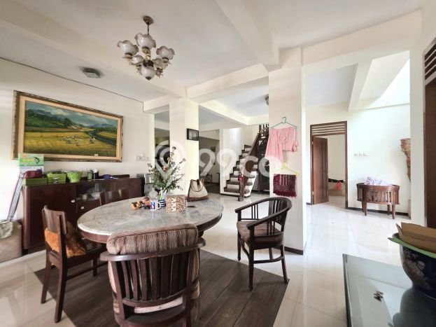 Jual Rumah Mewah Megah Dengan View Cantik di Pisang Candi, Malang Jual Rumah Mewah Megah Dengan View Cantik di Pisang Candi, Malang