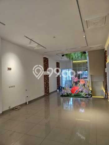 AREA TERSIBUK! Ruko Kawasan , Luas 243m2m², Pusat Bisnis AREA TERSIBUK! Ruko Kawasan , Luas 243m2m², Pusat Bisnis