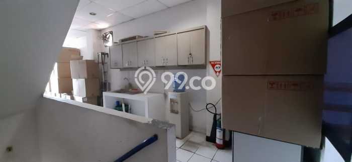 Ruko Area Komersial di Pasar Minggu, Luas 1125m2m², Jalan Raya Ruko Area Komersial di Pasar Minggu, Luas 1125m2m², Jalan Raya