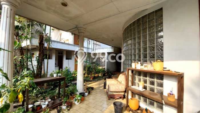 Hunian Elit LB 350m2 Siap Pakai Desain Elegan di Gandaria, Jakarta Selatan Hunian Elit LB 350m2 Siap Pakai Desain Elegan di Gandaria, Jakarta Selatan