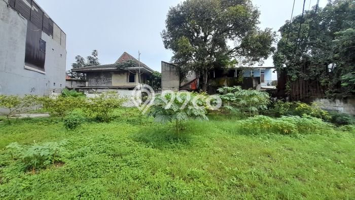 Tanah Dijual Lokasi Strategis di Jakarta Selatan dengan Luas 467m2 Tanah Dijual Lokasi Strategis di Jakarta Selatan dengan Luas 467m2