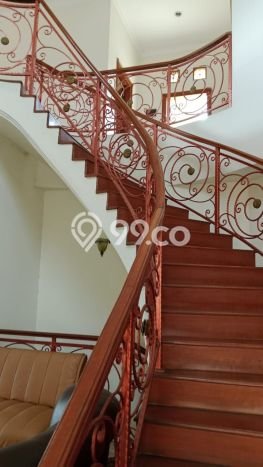 Hunian Mewah LB 500m2 Siap Pakai Desain Elegan di Bintaro, Jakarta Selatan Hunian Mewah LB 500m2 Siap Pakai Desain Elegan di Bintaro, Jakarta Selatan