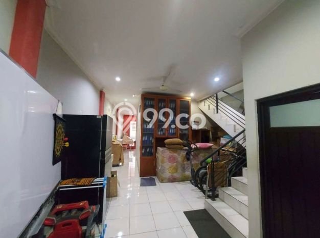 LOKASI STRATEGIS! Ruko Kawasan , Luas 195m2m², Pengunjung Tinggi LOKASI STRATEGIS! Ruko Kawasan , Luas 195m2m², Pengunjung Tinggi