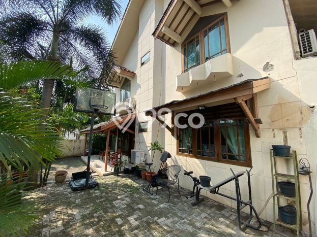 Rumah Elit LB 561m2 Siap Huni Desain Elegan di Prapanca, Jakarta Selatan Rumah Elit LB 561m2 Siap Huni Desain Elegan di Prapanca, Jakarta Selatan