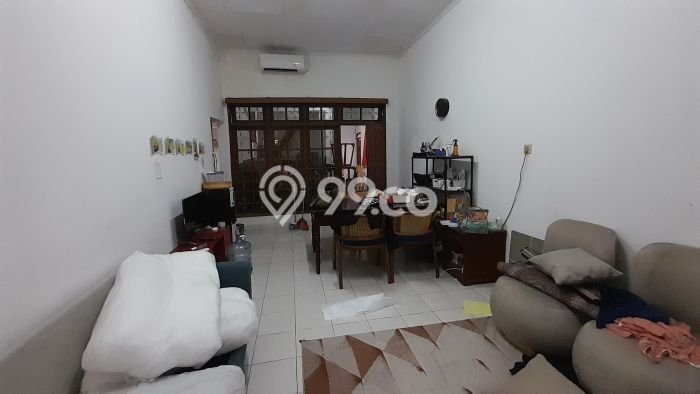 Rumah Elit Modern Tanpa Renovasi di Fatmawati Jakarta Selatan Rumah Elit Modern Tanpa Renovasi di Fatmawati Jakarta Selatan
