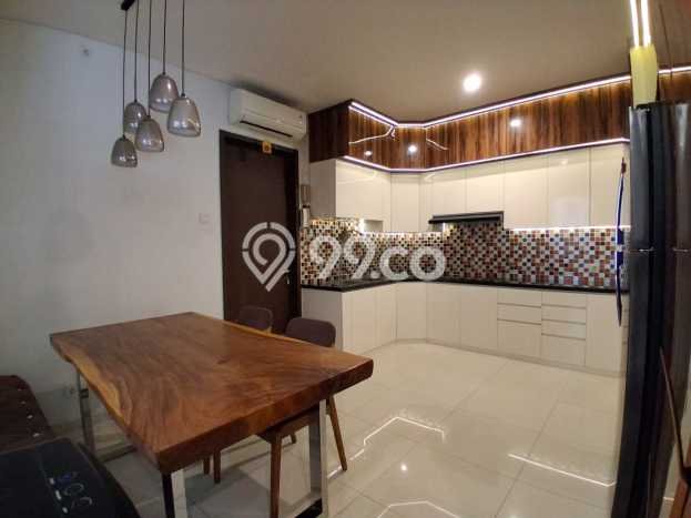 Ready to Use! Luxury House LT 165m2 Desain Modern di Lebak Bulus Ready to Use! Luxury House LT 165m2 Desain Modern di Lebak Bulus