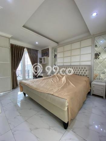 Rumah Elit Modern Tanpa Renovasi di Pantai Indah Kapuk Jakarta Utara Rumah Elit Modern Tanpa Renovasi di Pantai Indah Kapuk Jakarta Utara