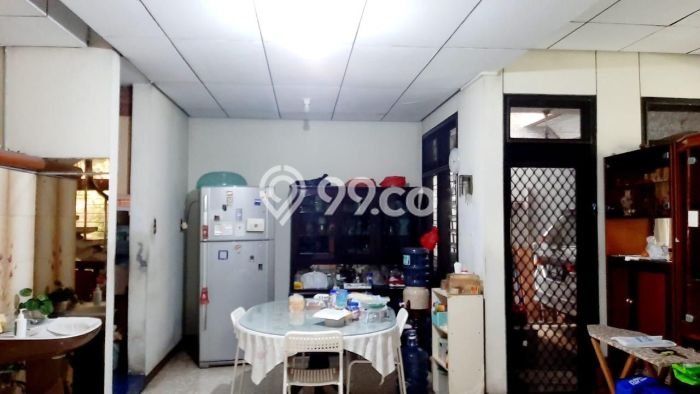 Rumah di Kedoya Baru, Jakarta Barat, LT 409m² LB 320m² Rumah di Kedoya Baru, Jakarta Barat, LT 409m² LB 320m²