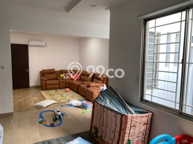 Hunian Impian Keluarga LB 360m² View Kota di Golf Island, Jakarta Utara Hunian Impian Keluarga LB 360m² View Kota di Golf Island, Jakarta Utara