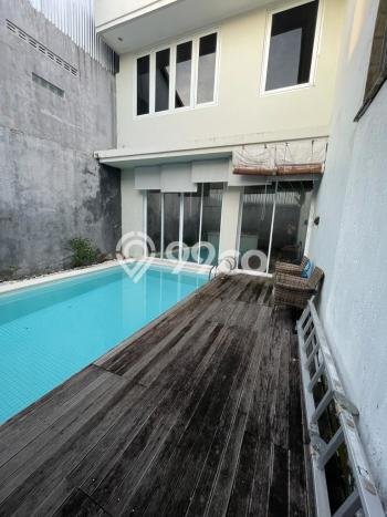Bisnis Menjanjikan! Vila di Jimbaran, Area 173m², Akses ke Fasilitas Umum Bisnis Menjanjikan! Vila di Jimbaran, Area 173m², Akses ke Fasilitas Umum