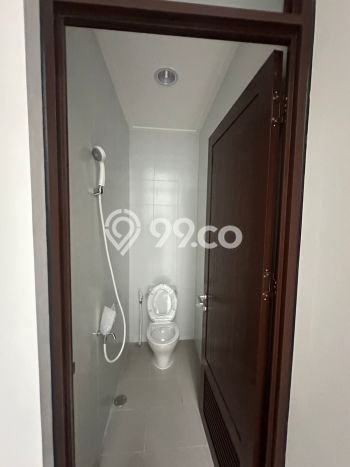 Disewakan! Rumah 3 Kamar Tidur &
2 Kamar Mandi di Pantai Indah Kapuk, Jakarta Utara Disewakan! Rumah 3 Kamar Tidur &
2 Kamar Mandi di Pantai Indah Kapuk, Jakarta Utara