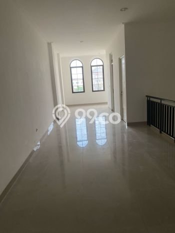 For Rent Ruko di , Luas 202m2m², Area Komersial For Rent Ruko di , Luas 202m2m², Area Komersial