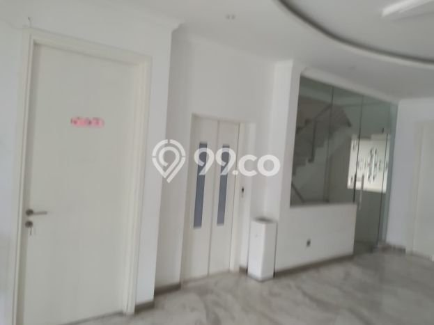 Rumah Premium di Jakarta Utara Strategis Kondisi Terawat Rumah Premium di Jakarta Utara Strategis Kondisi Terawat