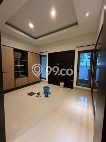 Rumah Elit LB 200m2 Siap Pakai Desain Elegan di Pantai Indah Kapuk 2, Jakarta Utara Rumah Elit LB 200m2 Siap Pakai Desain Elegan di Pantai Indah Kapuk 2, Jakarta Utara
