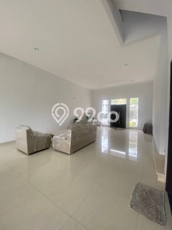Rumah di Pantai Indah Kapuk, Jakarta Utara, Luas 300m² Bangunan 167m² - JUAL CEPAT! Rumah di Pantai Indah Kapuk, Jakarta Utara, Luas 300m² Bangunan 167m² - JUAL CEPAT!