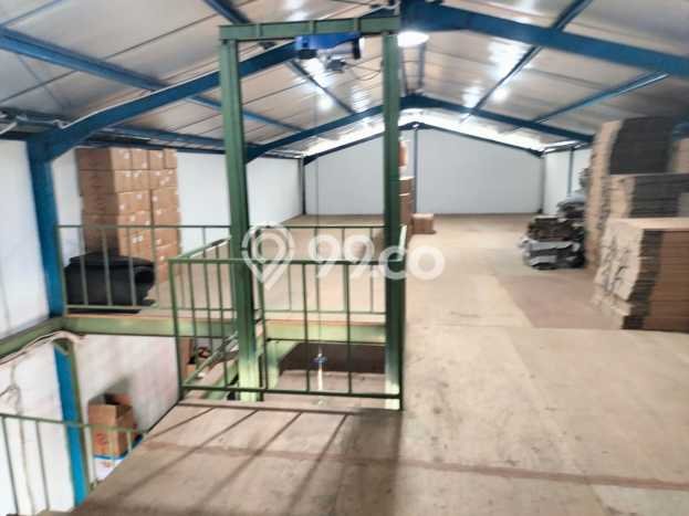 Gudang Komersial Dijual di Cakung Jakarta Timur LT 227m2 & LB 200m2 Gudang Komersial Dijual di Cakung Jakarta Timur LT 227m2 & LB 200m2