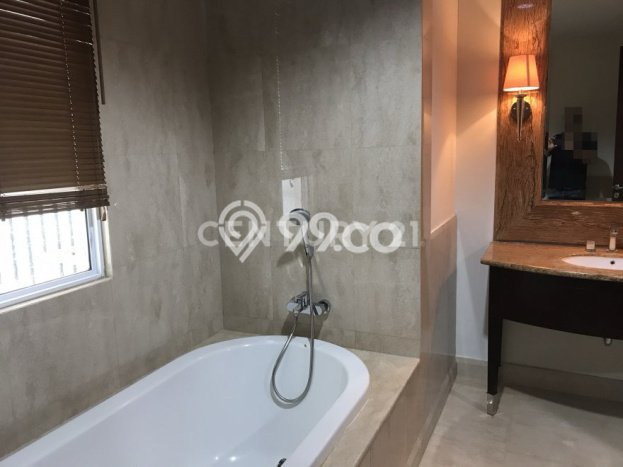 Unit Apartemen Luxury Dijual di Kebayoran Lama dengan 3 BR Unit Apartemen Luxury Dijual di Kebayoran Lama dengan 3 BR