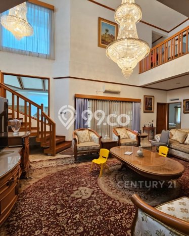 Dijual Rumah Luas Elegan Dengan View Eksklusif di Lebak Bulus, Jakarta Selatan Dijual Rumah Luas Elegan Dengan View Eksklusif di Lebak Bulus, Jakarta Selatan