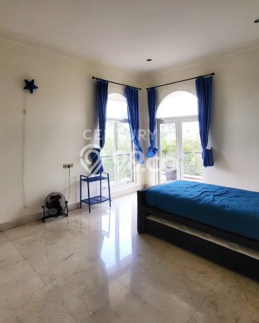 Rumah Disewakan Jakarta Selatan LT 500m2 LB 600m2 Area Ampera Rumah Disewakan Jakarta Selatan LT 500m2 LB 600m2 Area Ampera