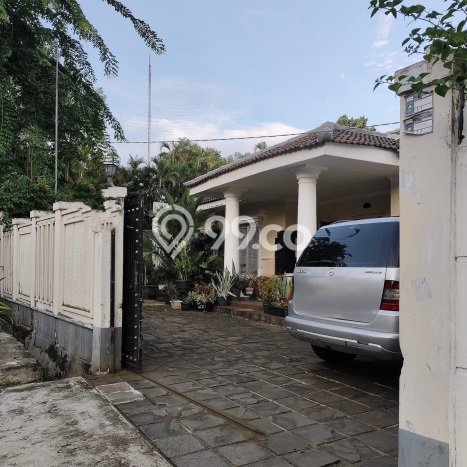 Siap Huni Rumah Mewah 4 Kamar di Kebon Jeruk Dekat ke Mana Saja Siap Huni Rumah Mewah 4 Kamar di Kebon Jeruk Dekat ke Mana Saja