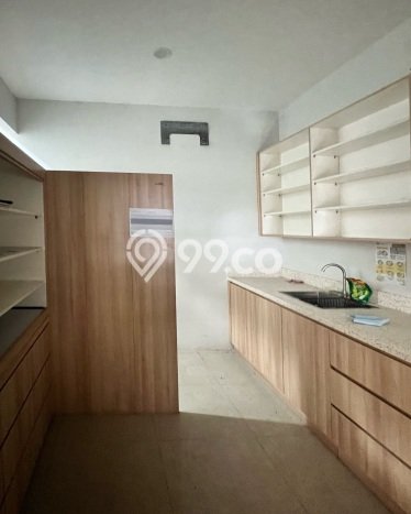 Ruko untuk Disewa di Pusat Jakarta Selatan Luas Bangunan 480m2 Ruko untuk Disewa di Pusat Jakarta Selatan Luas Bangunan 480m2