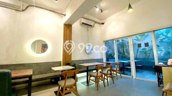 Rumah Disewakan Tangerang Selatan LT 300m2 LB 200m2 Kawasan Bintaro Rumah Disewakan Tangerang Selatan LT 300m2 LB 200m2 Kawasan Bintaro