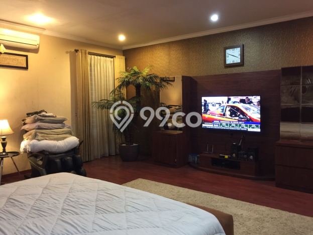 Ready to Use! Premium House LT 730m2 Desain Elegan di Bintaro Ready to Use! Premium House LT 730m2 Desain Elegan di Bintaro