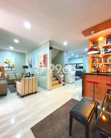 Jual Rumah Luas Elegan Dengan View Eksklusif di Lebak Bulus, Jakarta Selatan Jual Rumah Luas Elegan Dengan View Eksklusif di Lebak Bulus, Jakarta Selatan