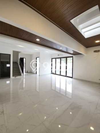 Hunian Mewah LB 340m2 Siap Huni Desain Elegan di Bintaro, Tangerang Selatan Hunian Mewah LB 340m2 Siap Huni Desain Elegan di Bintaro, Tangerang Selatan