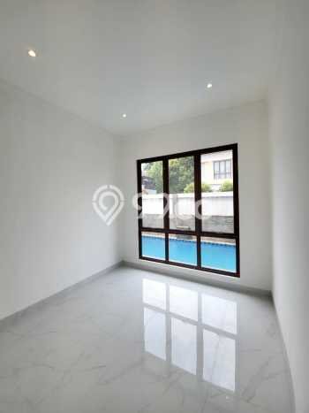 Hunian Mewah LB 340m2 Siap Huni Desain Elegan di Bintaro, Tangerang Selatan Hunian Mewah LB 340m2 Siap Huni Desain Elegan di Bintaro, Tangerang Selatan