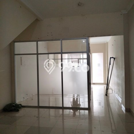 FOR RENT! Ruko di Green Lake City Cocok untuk Bisnis 220m2 FOR RENT! Ruko di Green Lake City Cocok untuk Bisnis 220m2