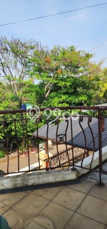 Dijual Rumah Mewah Elegan Dengan View Cantik di Puri Indah, Jakarta Barat Dijual Rumah Mewah Elegan Dengan View Cantik di Puri Indah, Jakarta Barat
