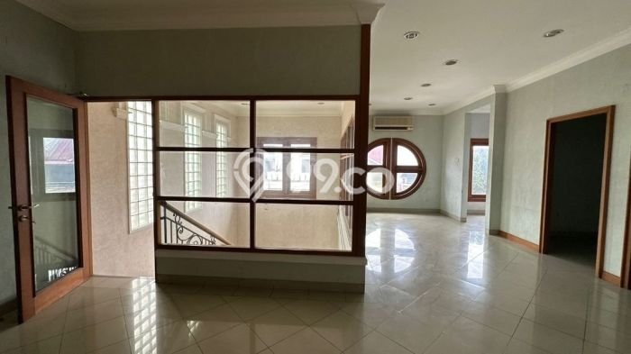 Siap Huni Rumah Mewah 5 Kamar di Kelapa Gading Dekat ke Mana Saja Siap Huni Rumah Mewah 5 Kamar di Kelapa Gading Dekat ke Mana Saja