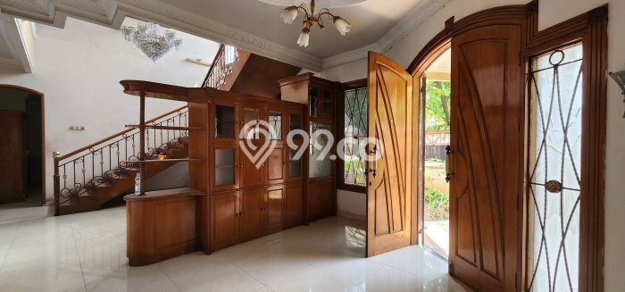 Rumah sewa siap pakai 4 Kamar Tidur di Puri Indah, Jakarta Barat Rumah sewa siap pakai 4 Kamar Tidur di Puri Indah, Jakarta Barat