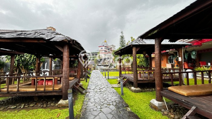 Jual Hotel Kawasan Cisarua, Luas 500m2m², Kawasan Potensial, Jalan Utama Jual Hotel Kawasan Cisarua, Luas 500m2m², Kawasan Potensial, Jalan Utama